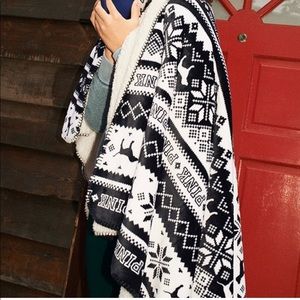 Victoria Secret Pink Blankt (Black&White Dog Logo)